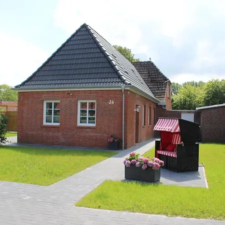 Haus Zur Schmiede Holiday home Norden